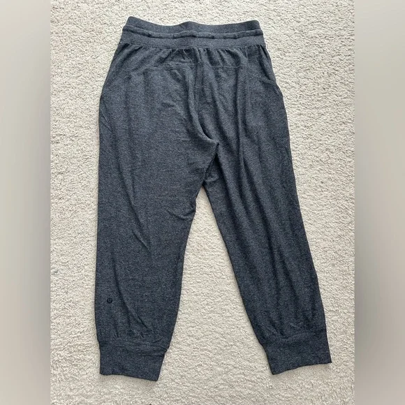 Lululemon Ready to Rulu High-Rise Cropped Jogger - Picture 4 of 5